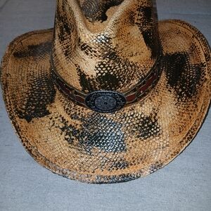 New Large Mens Rugged New Stampede Revolver Brand Tan and Black Cowboy Hat